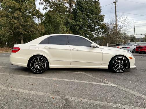 WHITE 2013 Mercedes-Benz E-Class E350