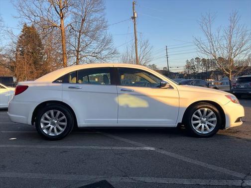 2013 Chrysler 200 Limited