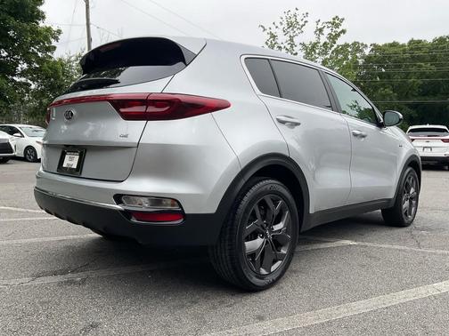 Sparkling Silver 2022 Kia Sportage LX