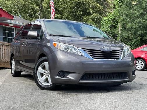 2015 Toyota Sienna LE