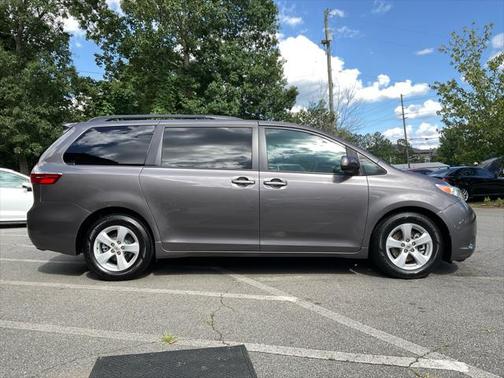 2015 Toyota Sienna LE