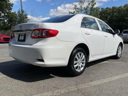 Super White 2012 Toyota Corolla LE