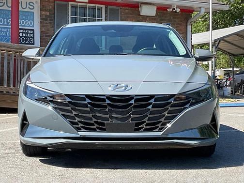 Electric Shadow 2022 Hyundai ELANTRA SEL
