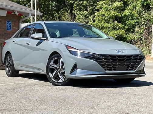 Electric Shadow 2022 Hyundai ELANTRA SEL