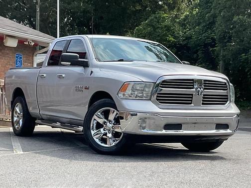 Bright Silver Metallic Clearcoat 2017 RAM 1500 Big Horn