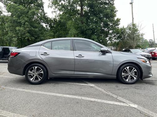 Gun Metallic 2022 Nissan Sentra SV