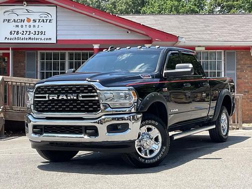 Diamond Black Crystal Pearlcoat 2022 RAM 2500 Big Horn Crew Cab 4x4 6'4' Box