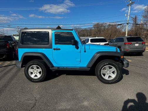 2017 Jeep Wrangler Sport
