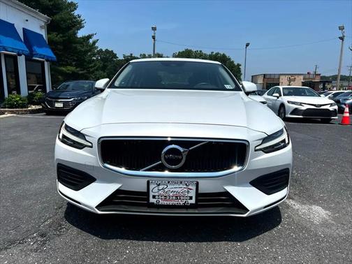 2020 Volvo S60 T6 Momentum