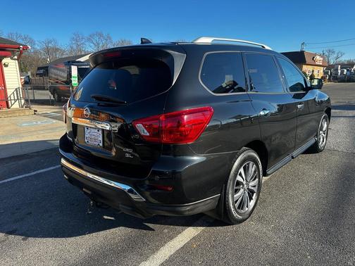 2019 Nissan Pathfinder SL