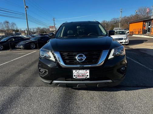 2019 Nissan Pathfinder SL