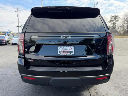 2022 Chevrolet Suburban 4WD Z71