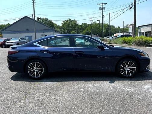 2022 Lexus ES 350 Base