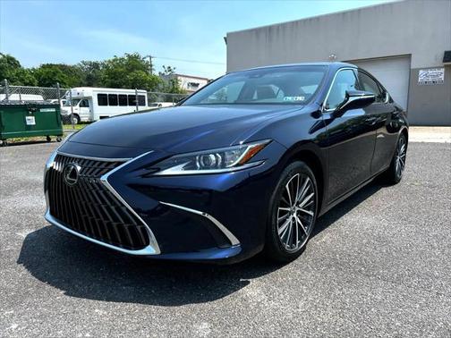2022 Lexus ES 350 Base