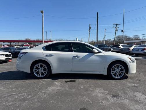 2014 Nissan Maxima SV
