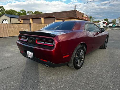 Octane Red Pearlcoat 2018 Dodge Challenger GT