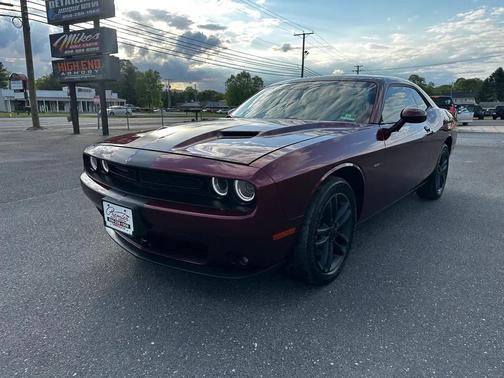 Octane Red Pearlcoat 2018 Dodge Challenger GT