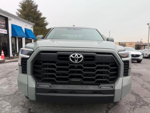 2022 Toyota Tundra SR5
