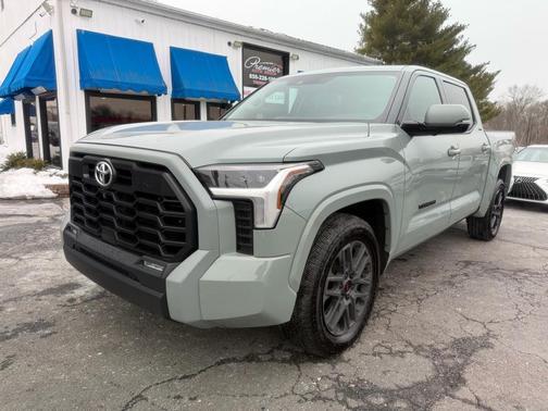 2022 Toyota Tundra SR5