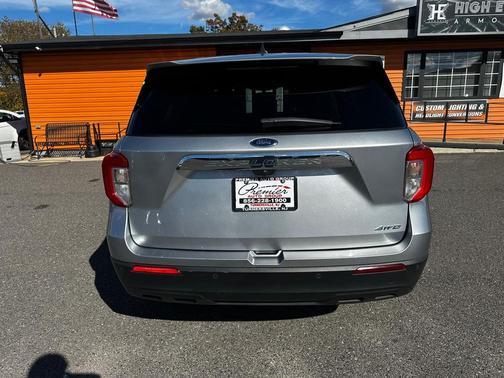 2022 Ford Explorer Base