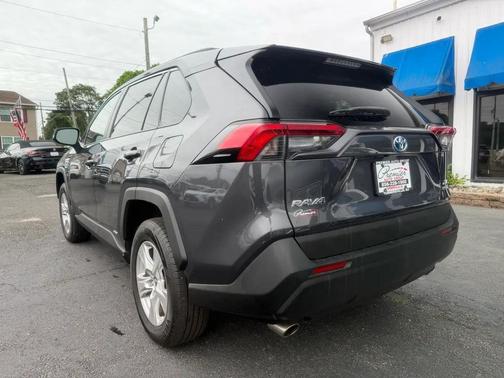 Magnetic Gray Metallic 2019 Toyota RAV4 Hybrid XLE