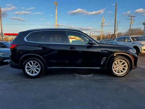 Jet Black 2019 BMW X5 xDrive40i