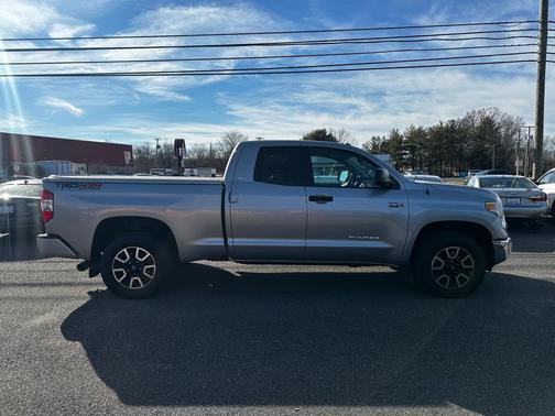 2016 Toyota Tundra SR5