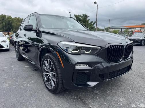 Black 2019 BMW X5 xDrive40i