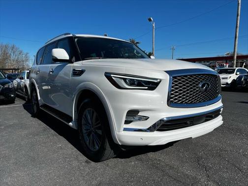 2022 INFINITI QX80 Luxe