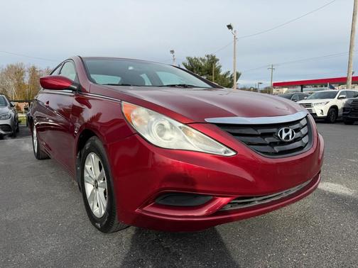 2013 Hyundai SONATA GLS