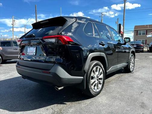 2020 Toyota RAV4 XLE Premium
