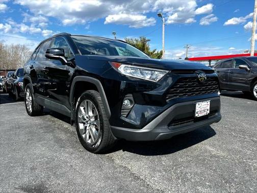 2020 Toyota RAV4 XLE Premium