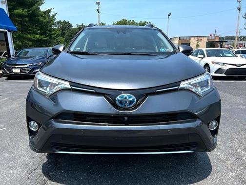 2018 Toyota RAV4 Hybrid SE