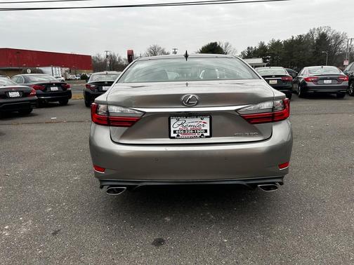 2018 Lexus ES 350 Base