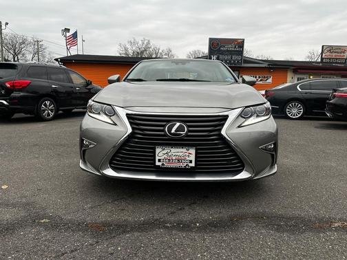 2018 Lexus ES 350 Base