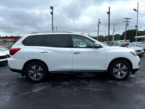 2019 Nissan Pathfinder S