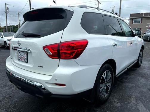 2019 Nissan Pathfinder S