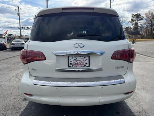 2016 INFINITI QX80 Base