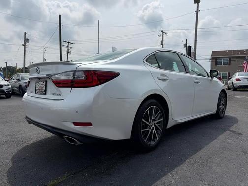 Eminent White Pearl 2016 Lexus ES 350 Base