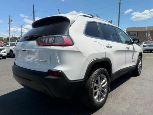 Bright White Clearcoat 2019 Jeep Cherokee Latitude Plus