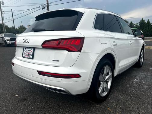 2019 Audi Q5 2.0T Premium Plus