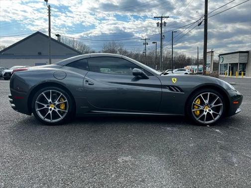 2012 Ferrari California Base