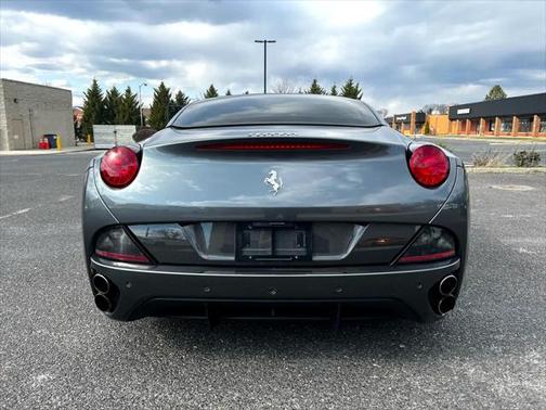 2012 Ferrari California Base