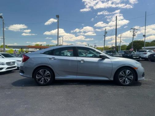 Lunar Silver Metallic 2016 Honda Civic EX-L