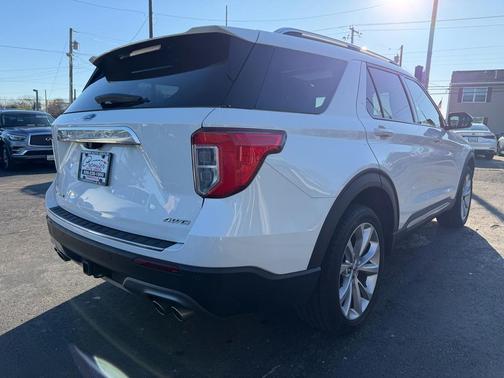 2022 Ford Explorer Platinum