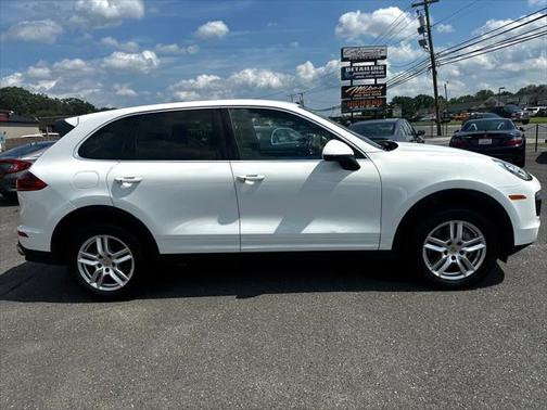 2016 Porsche Cayenne Base
