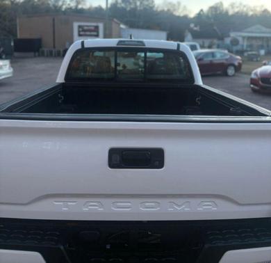 2018 Toyota Tacoma SR