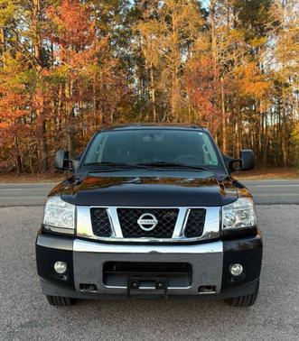 2014 Nissan Titan SV