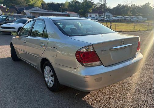 Lunar Mist Metallic 2006 Toyota Camry XLE