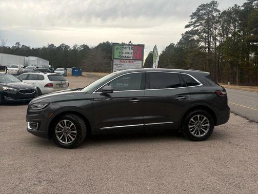 2020 Lincoln Nautilus Reserve